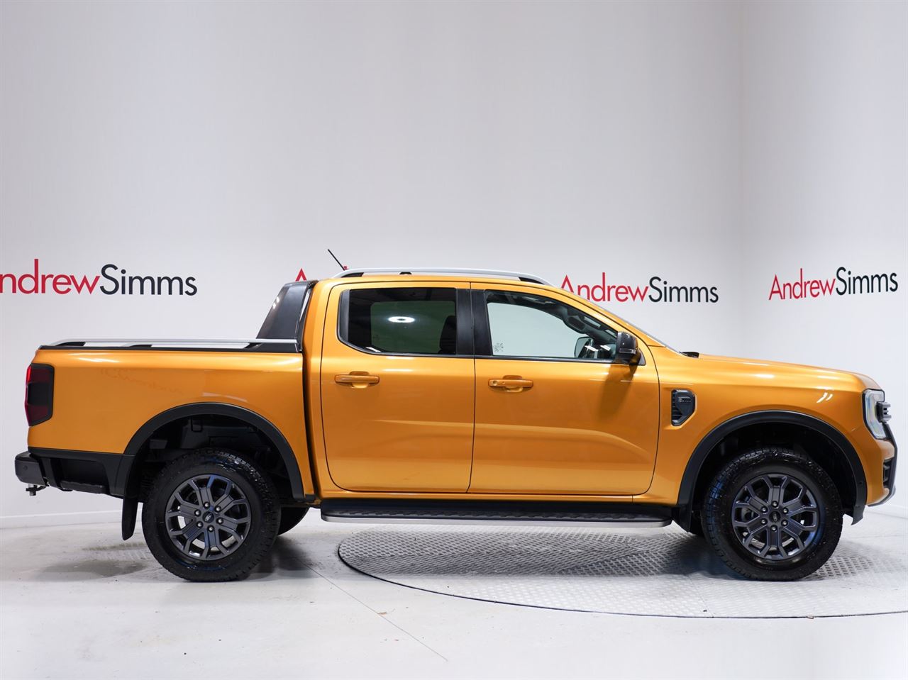Vehicle image 3