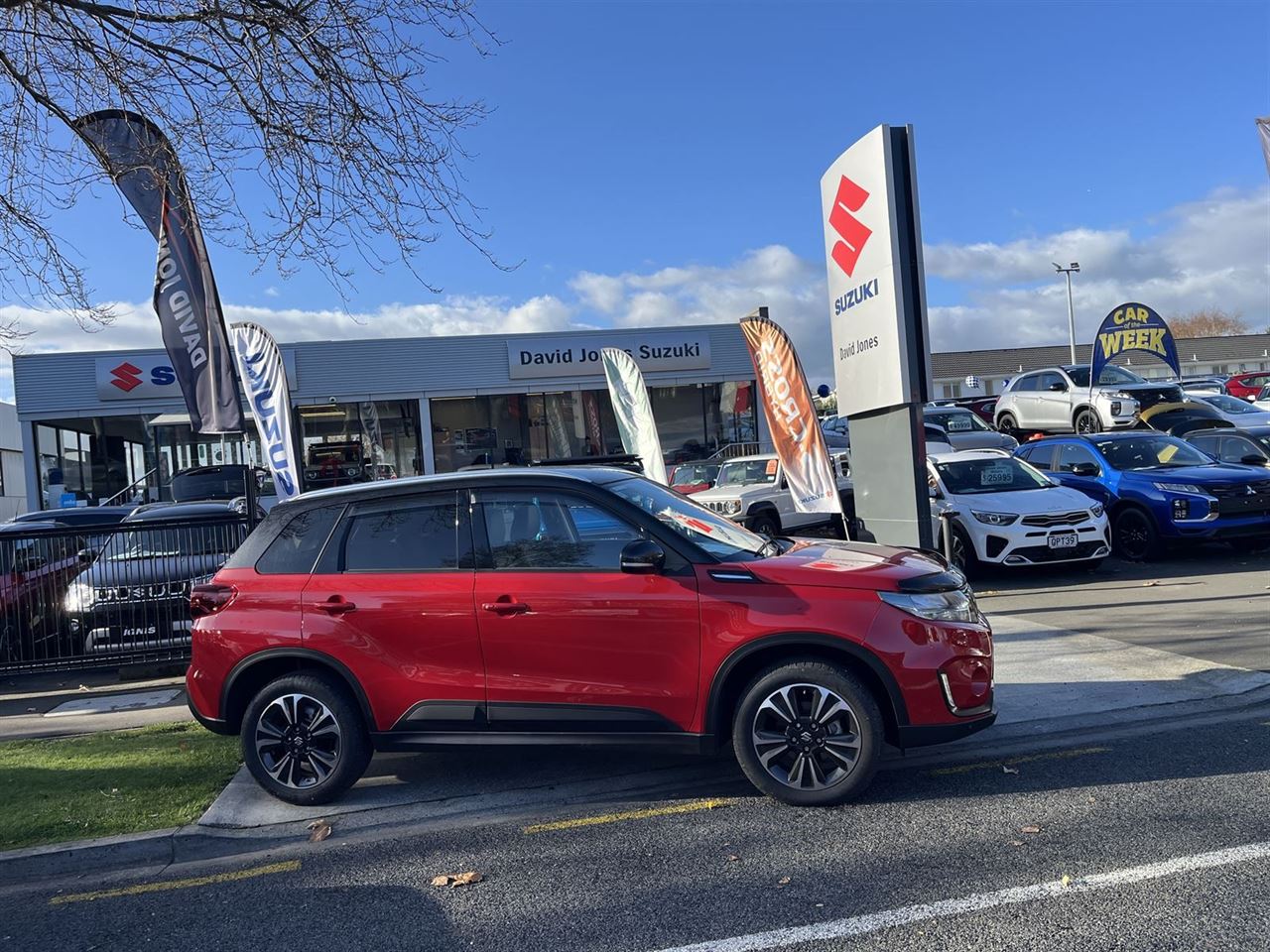 Vehicle image 4