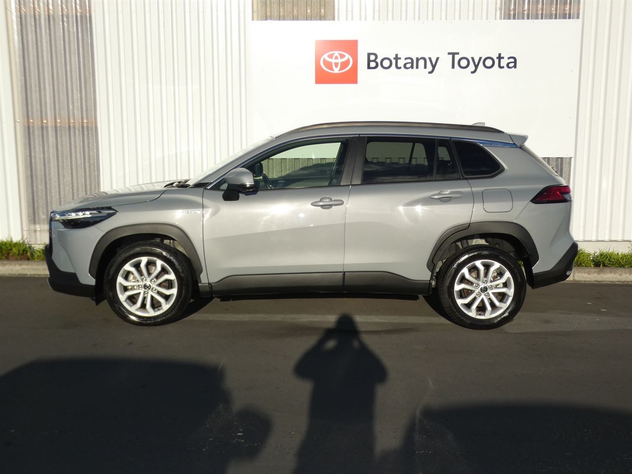 Vehicle image 5
