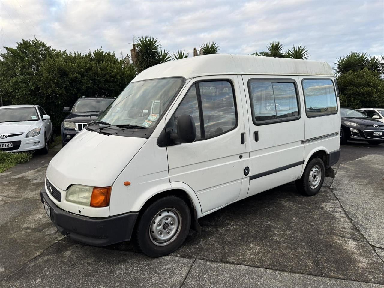 Vehicle image 1