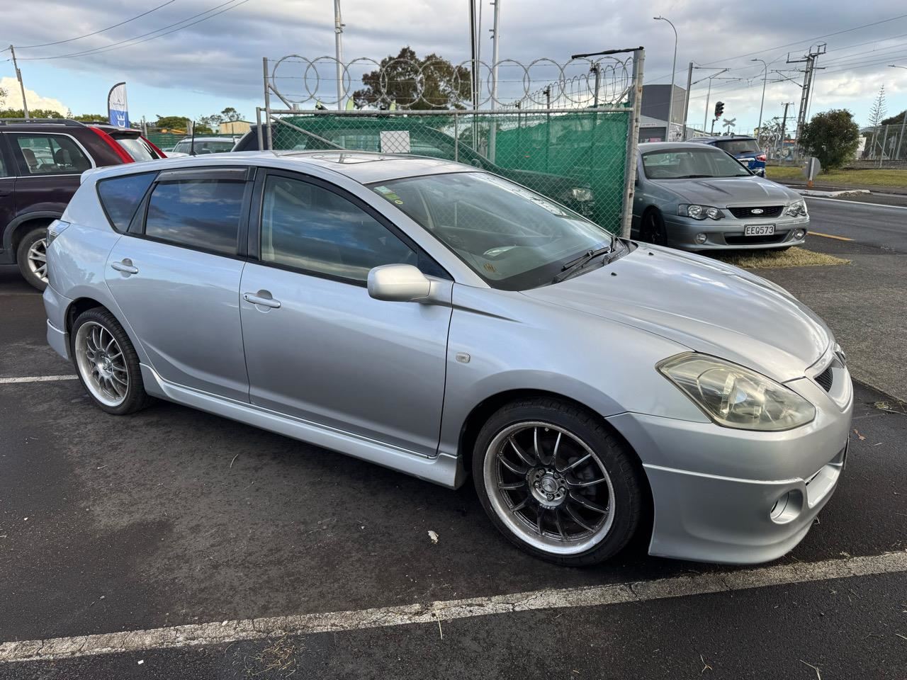 Vehicle image 3
