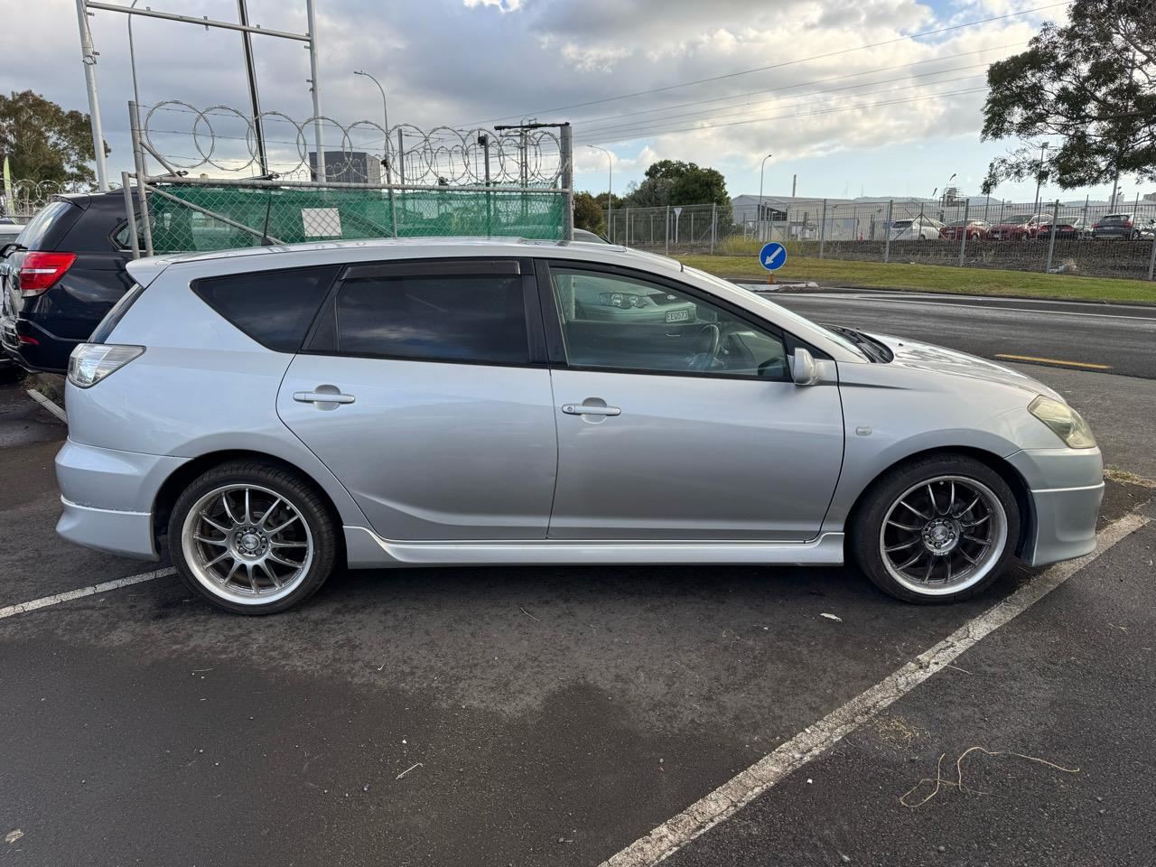 Vehicle image 4