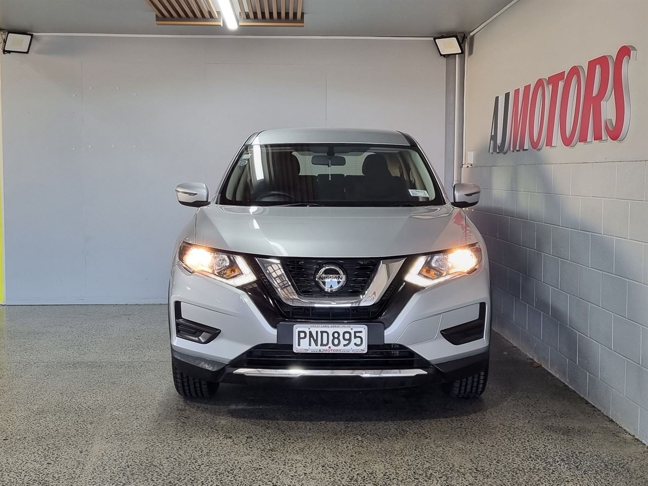 Vehicle image 2