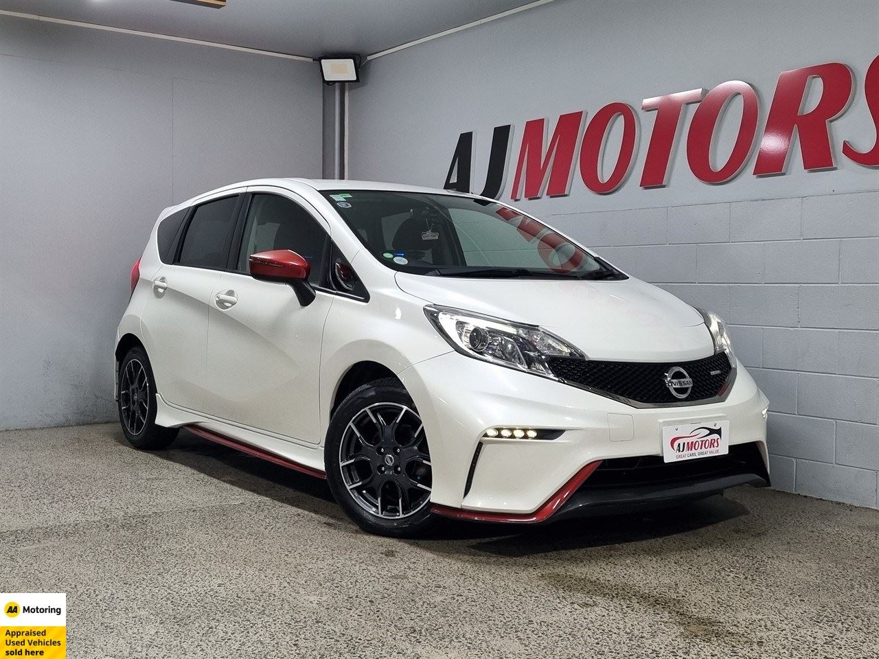 Vehicle image 1