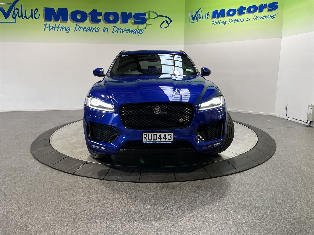 Vehicle image 2