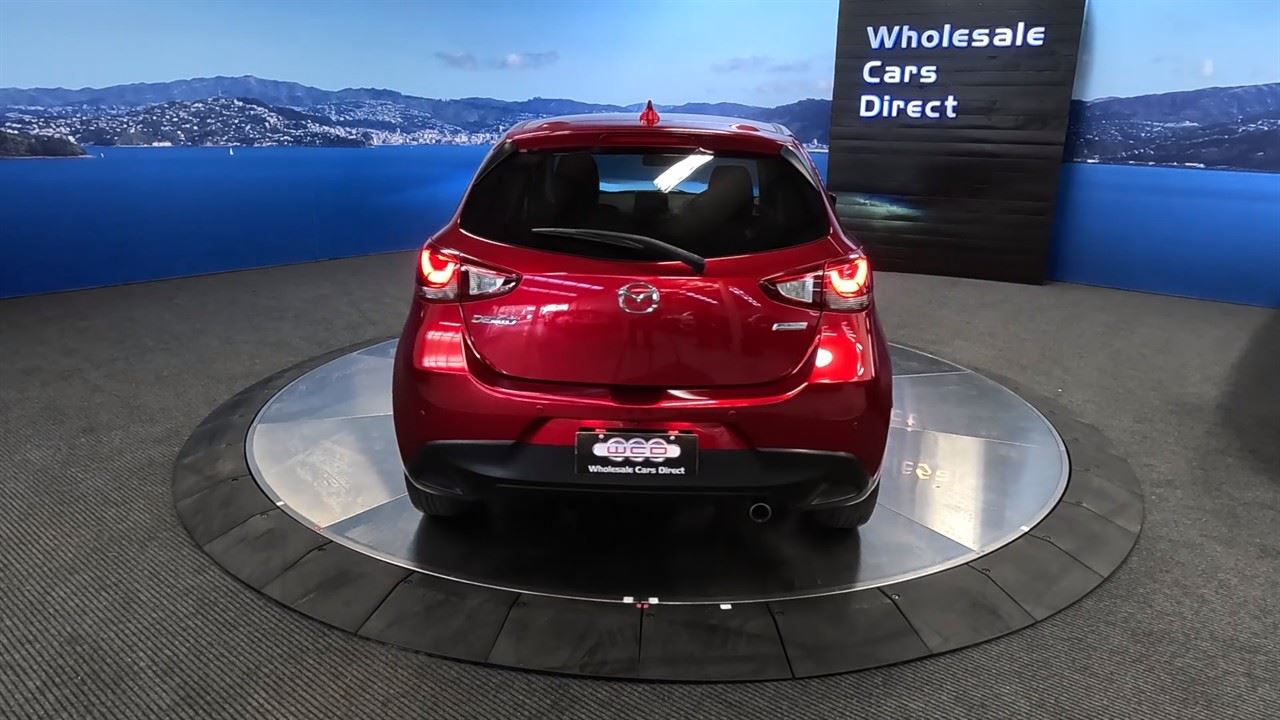 Vehicle image 4