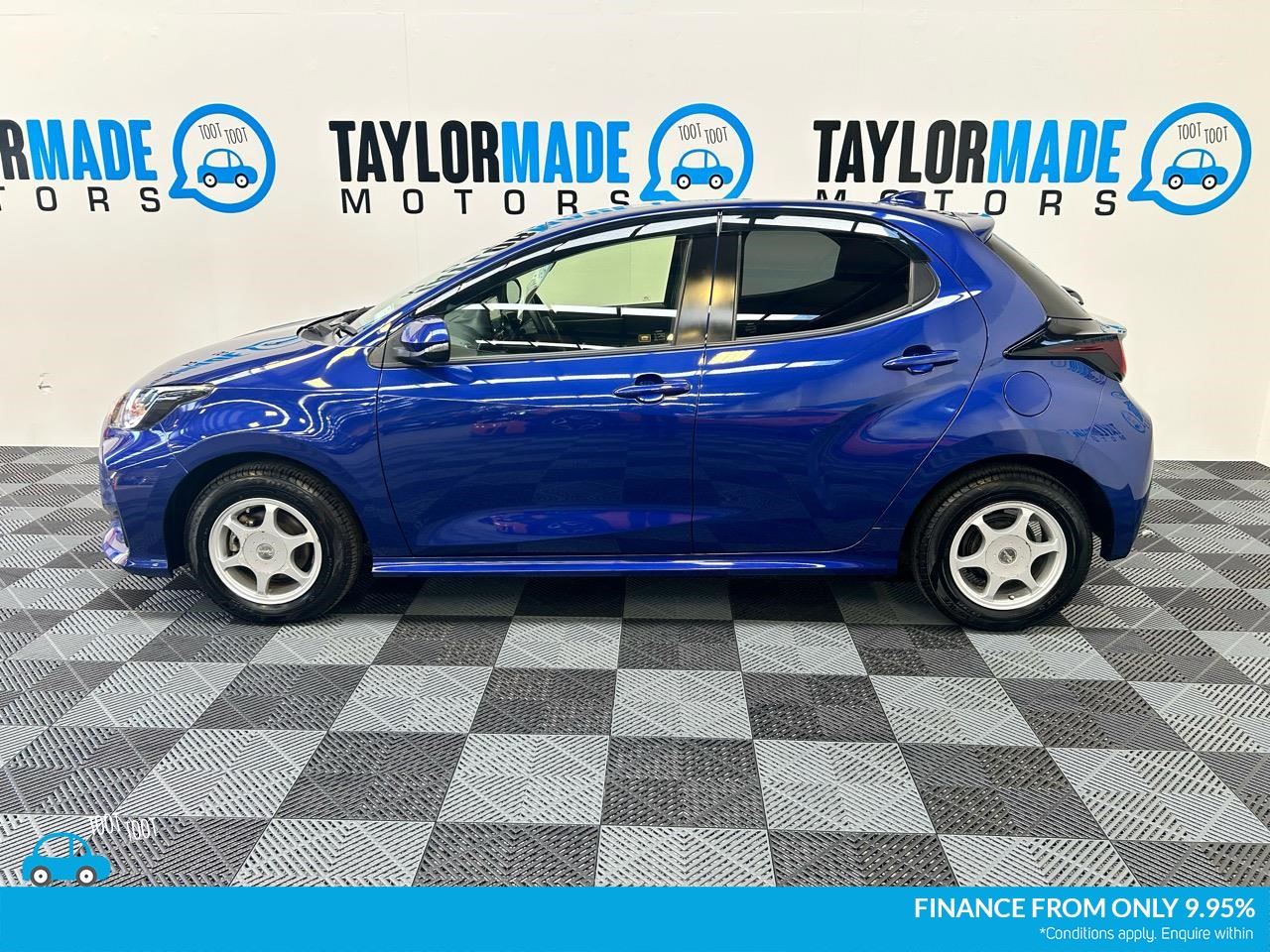 Vehicle image 5