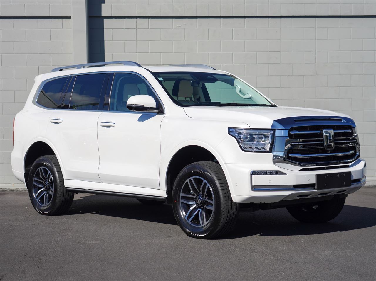 Vehicle image 1