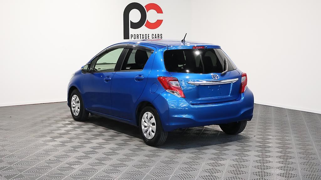 Vehicle image 5