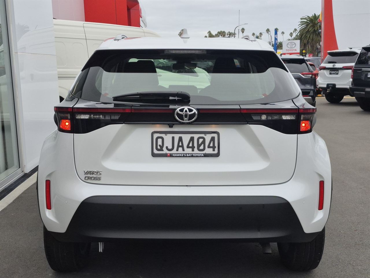 Vehicle image 4