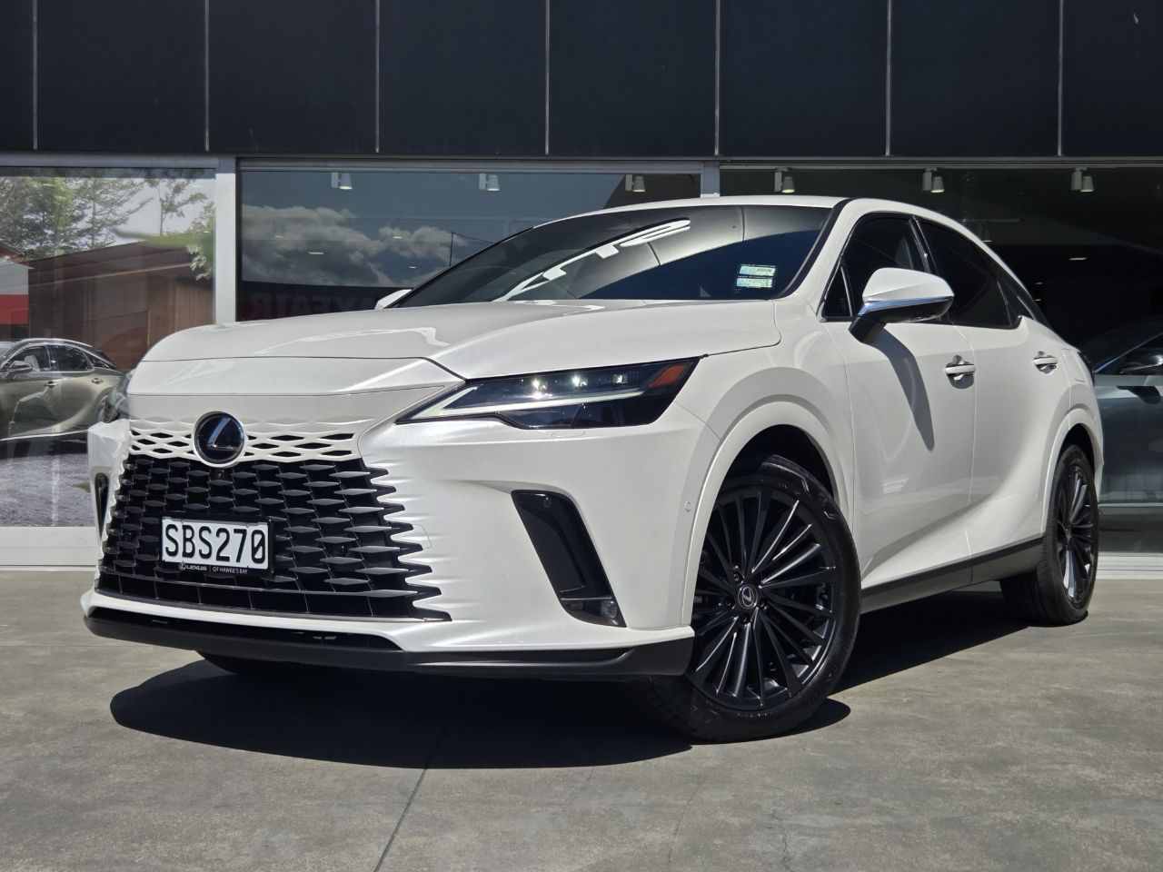 Vehicle image 3