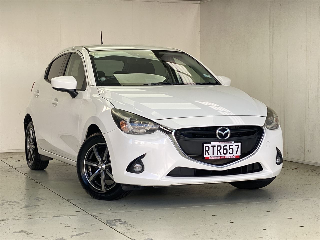 Vehicle image 4