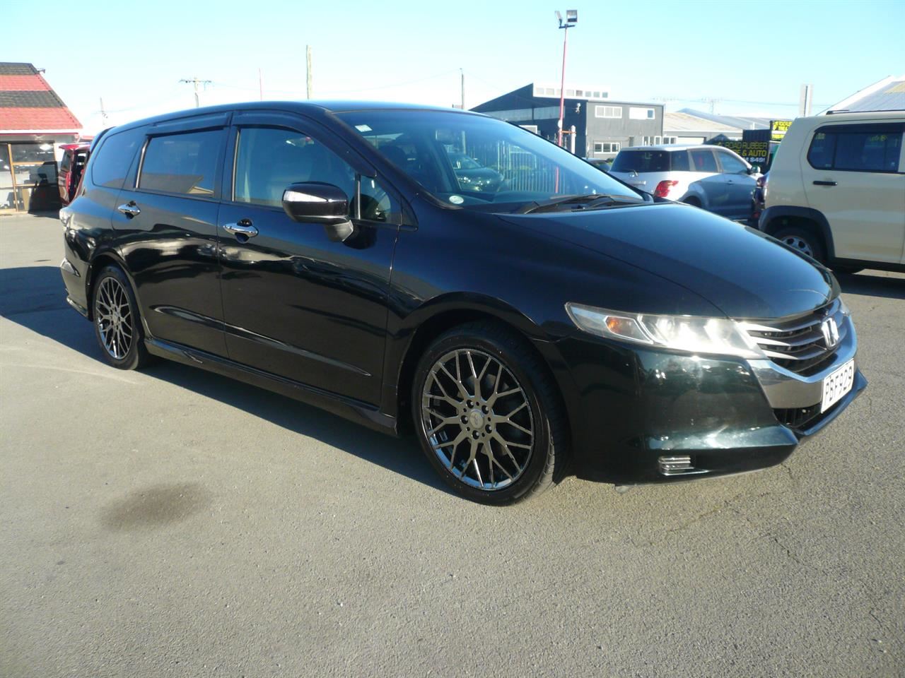 Vehicle image 3
