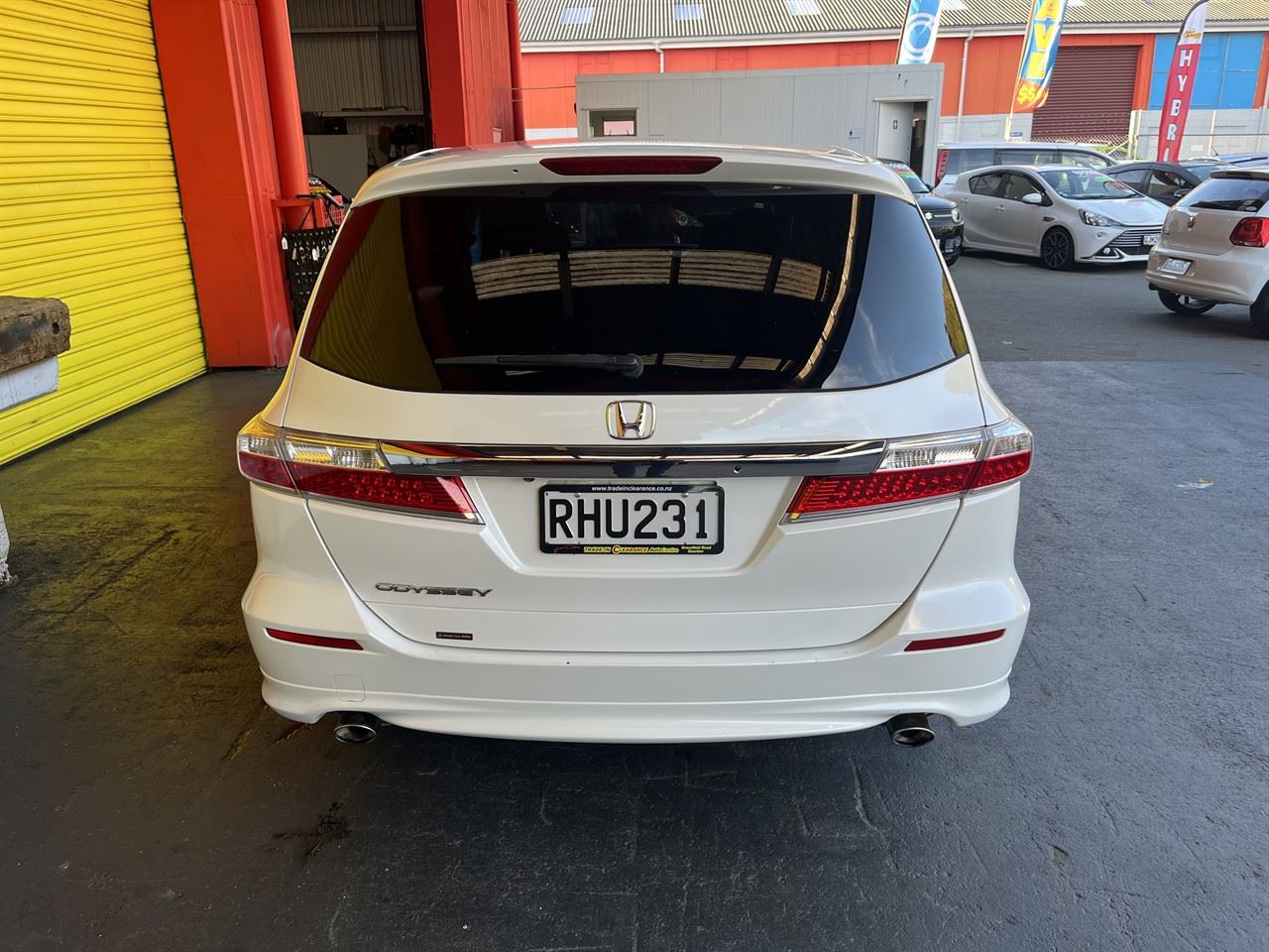 Vehicle image 5