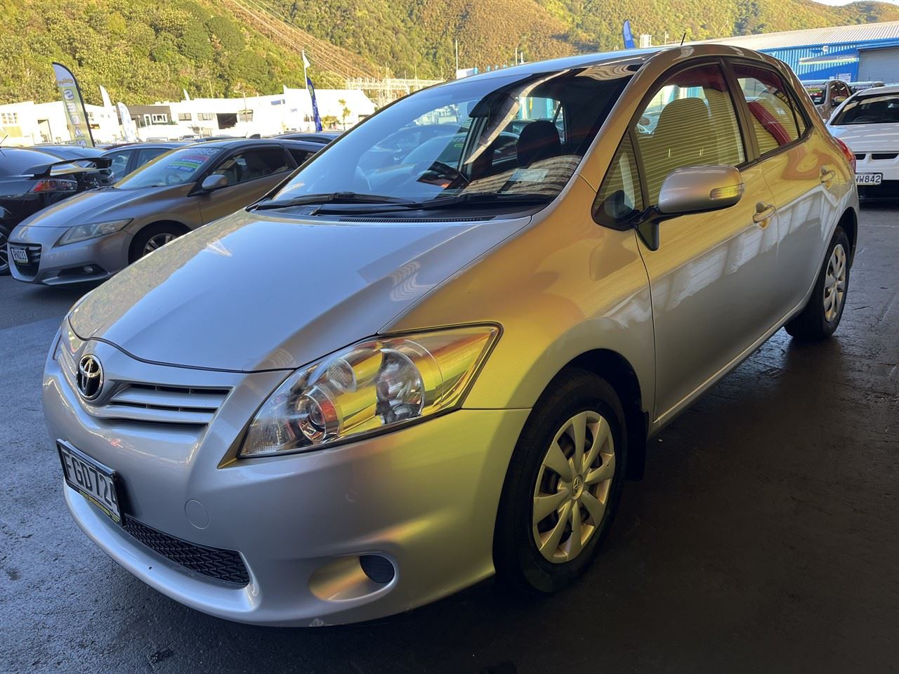 Vehicle image 3