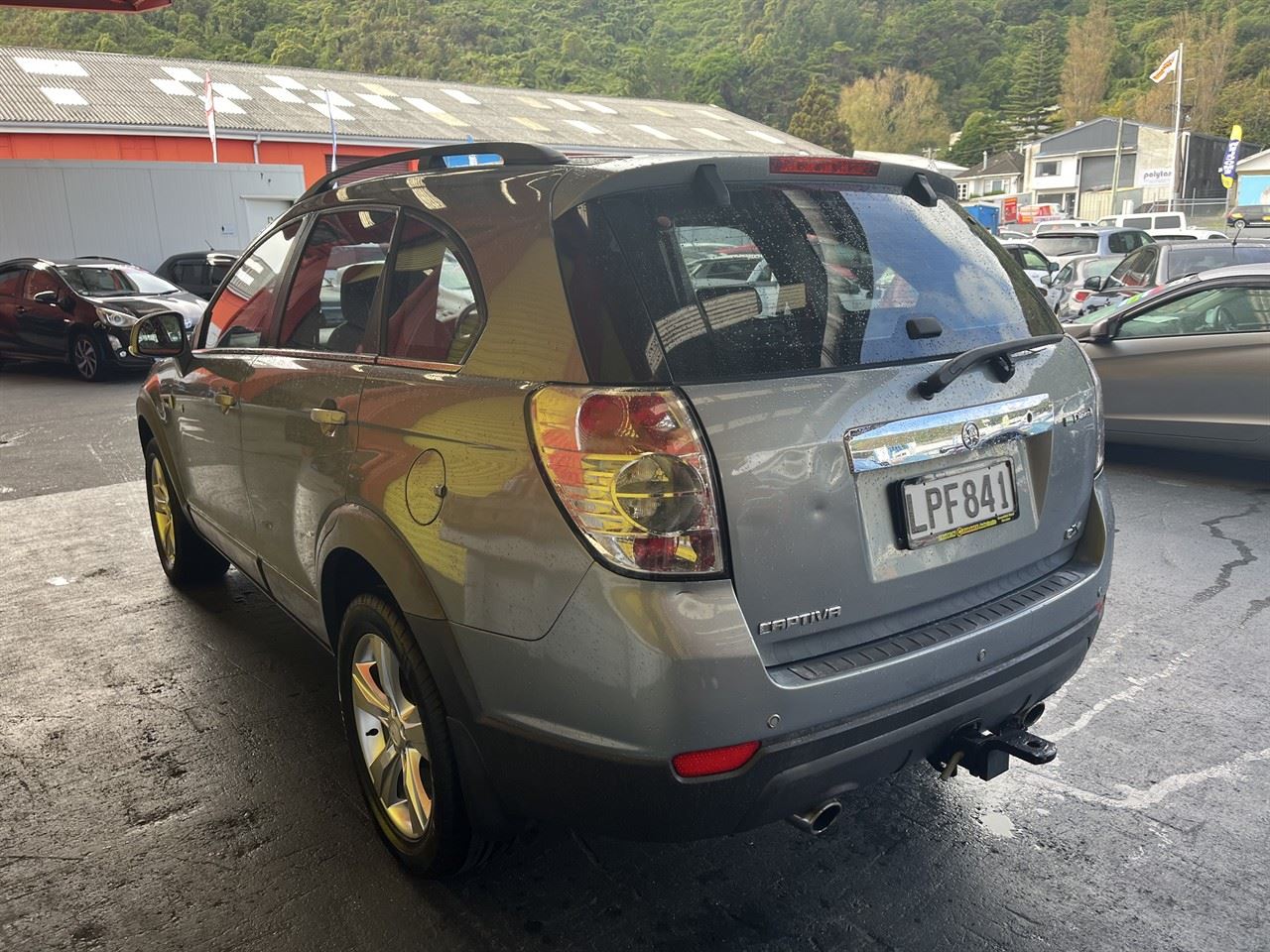 Vehicle image 4