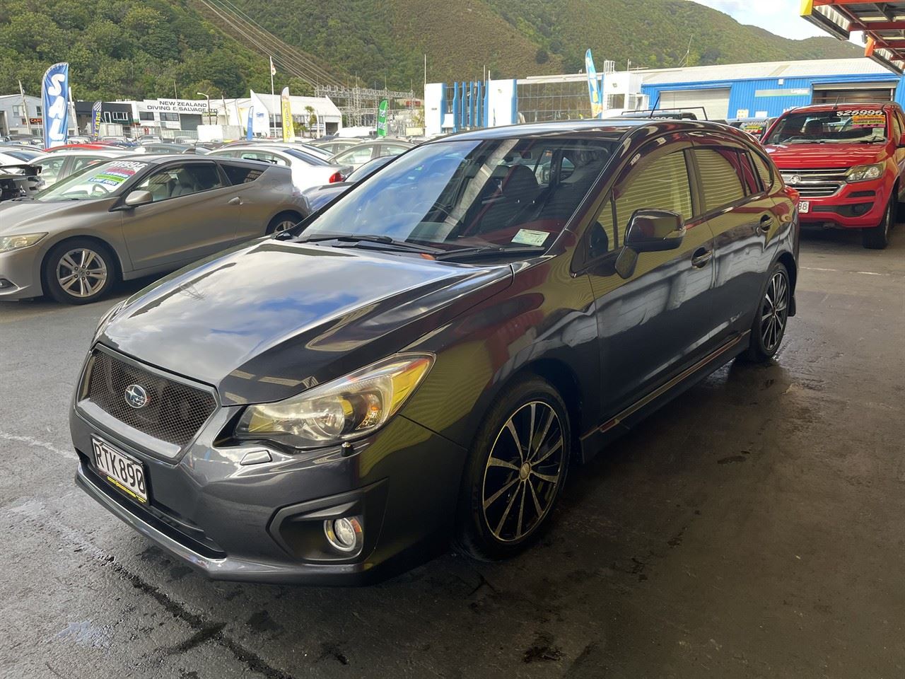 Vehicle image 3
