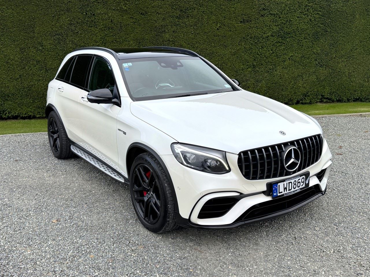 Vehicle image 3