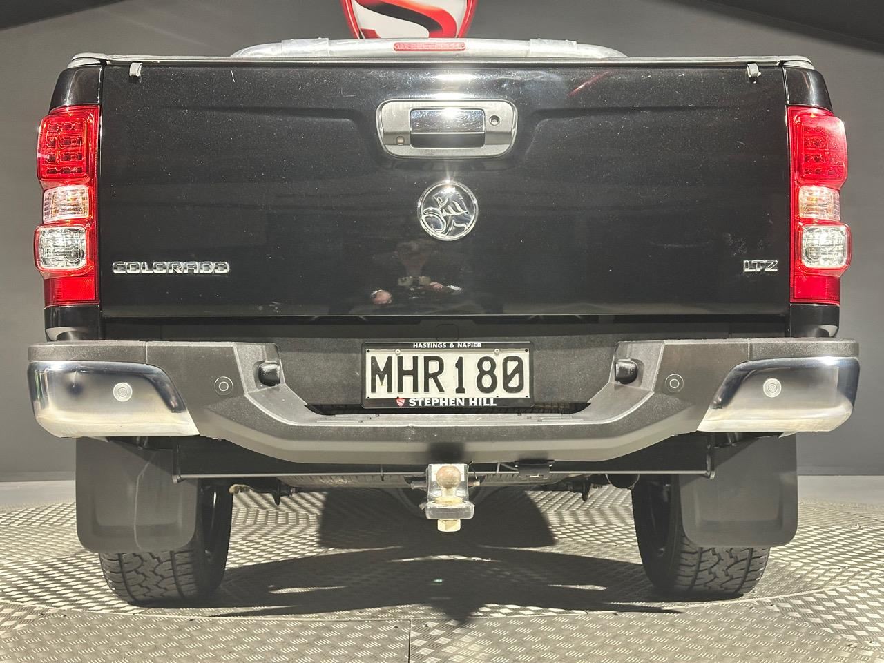 Vehicle image 5