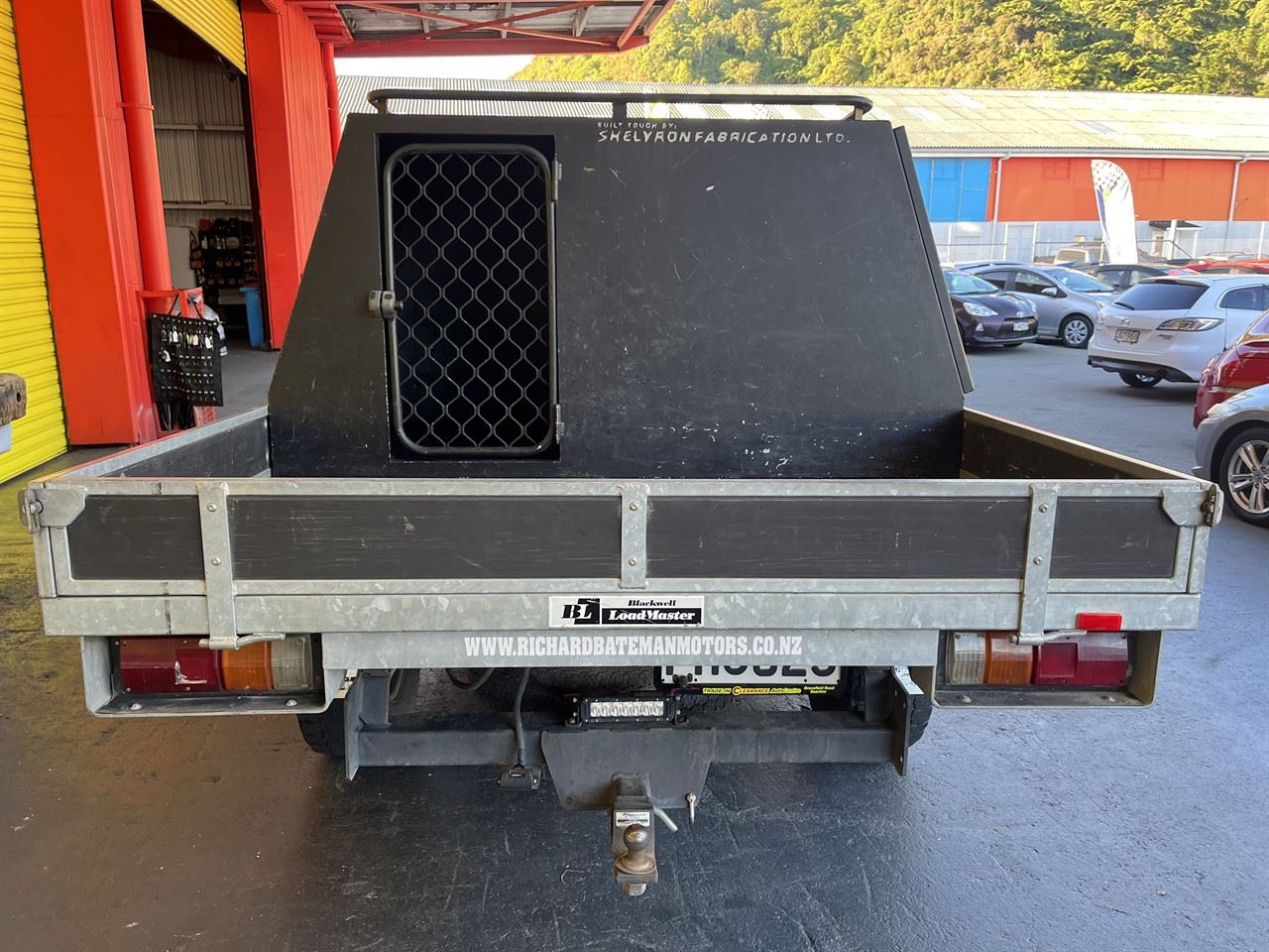 Vehicle image 5