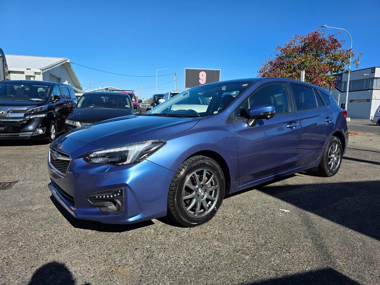 Vehicle image 4