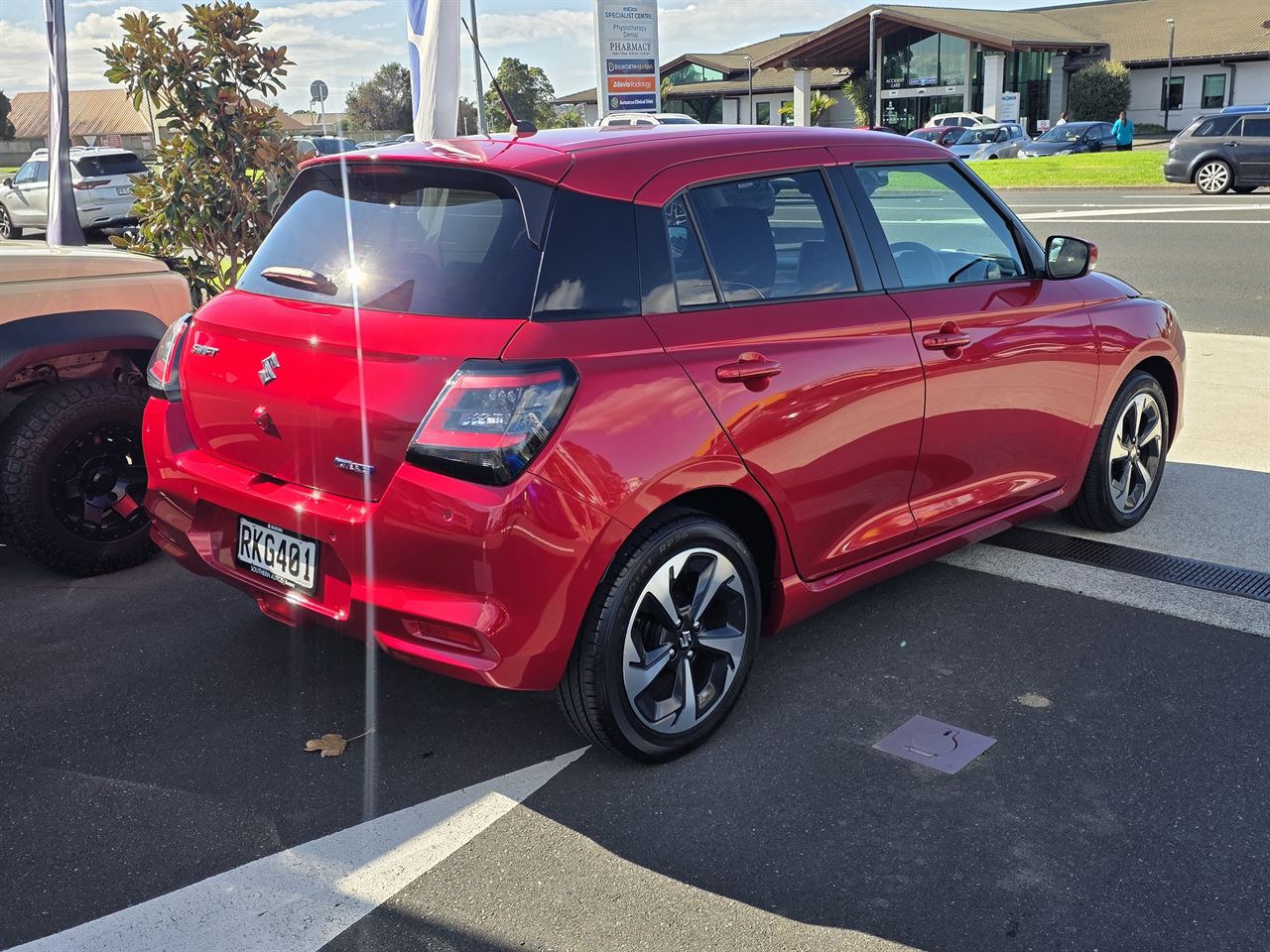 Vehicle image 5