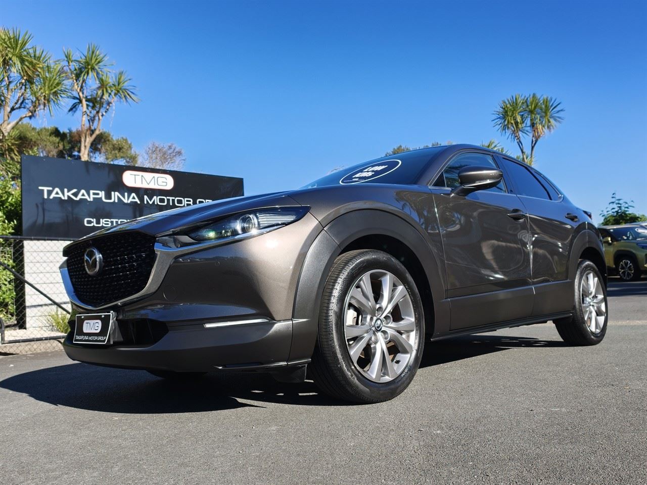 Vehicle image 3