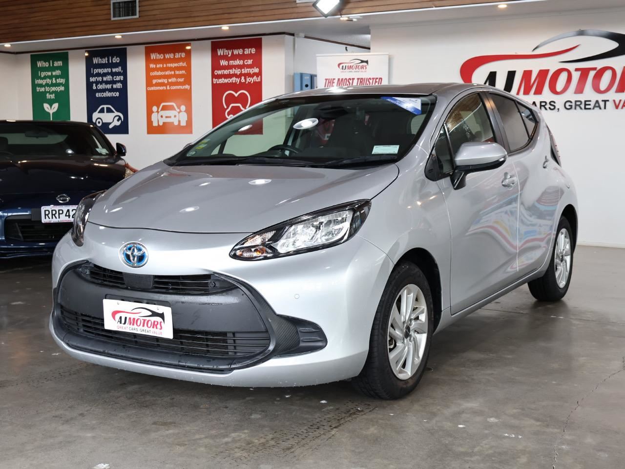Vehicle image 3