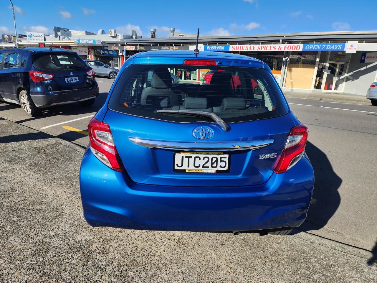 Vehicle image 5