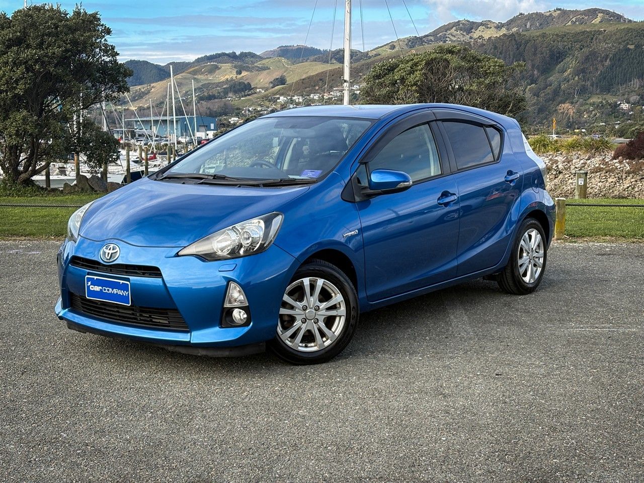 Vehicle image 4