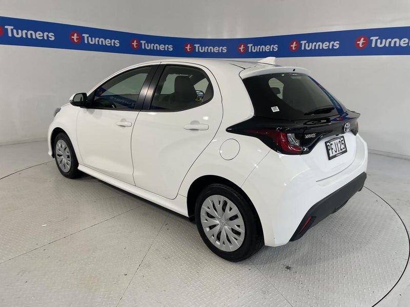 Vehicle image 5