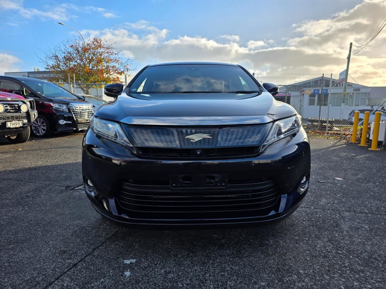 Vehicle image 3