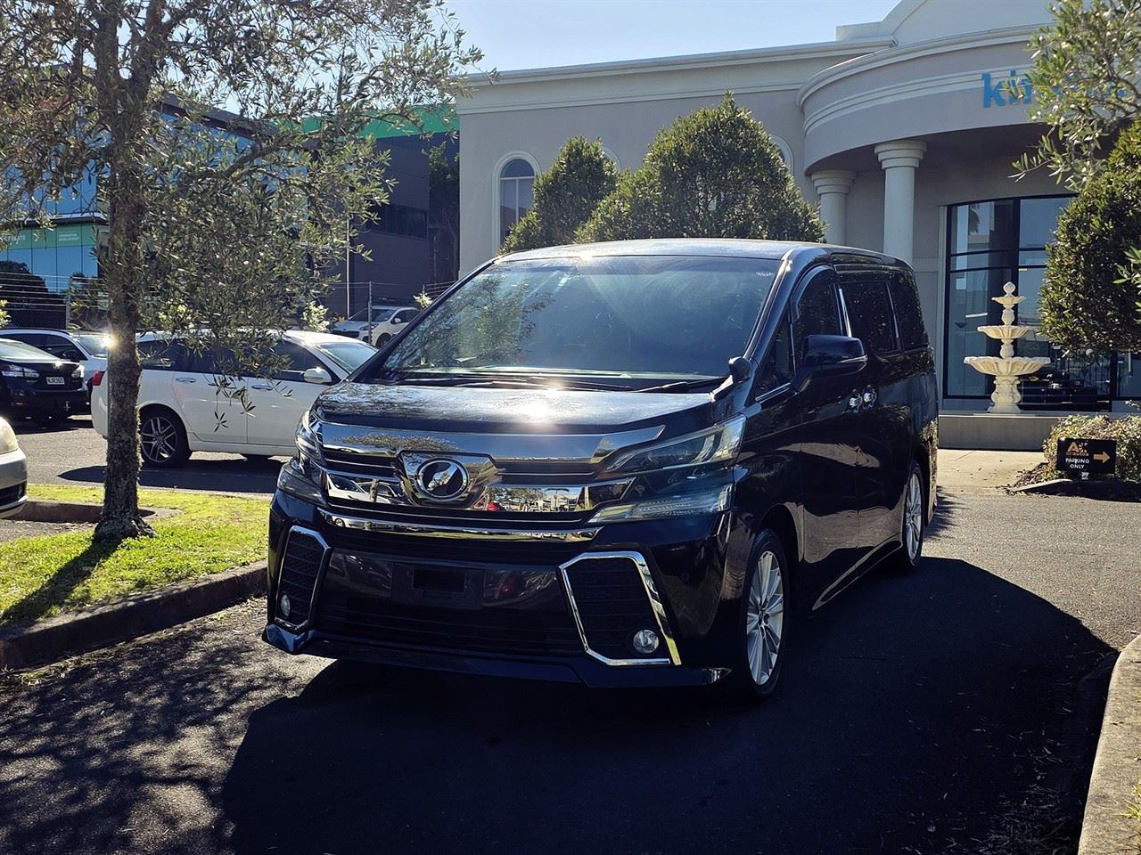 Vehicle image 3