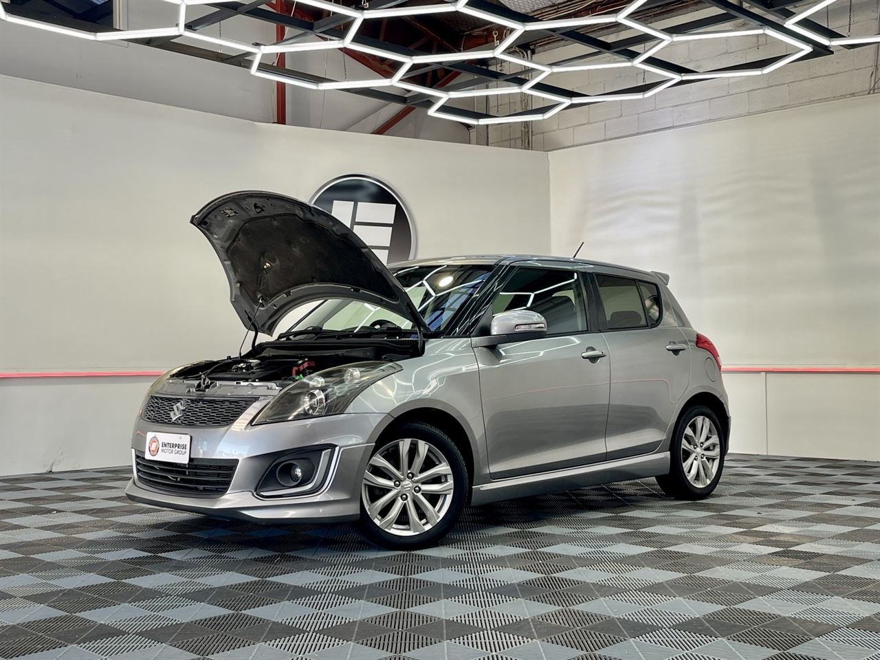 Vehicle image 3