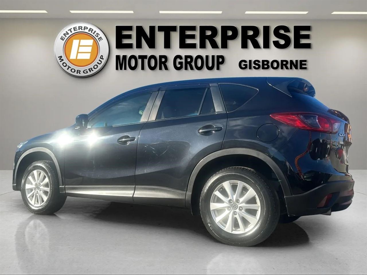 Vehicle image 5