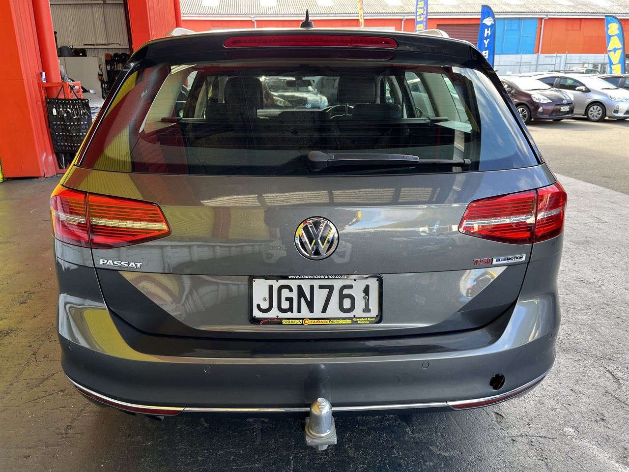 Vehicle image 5