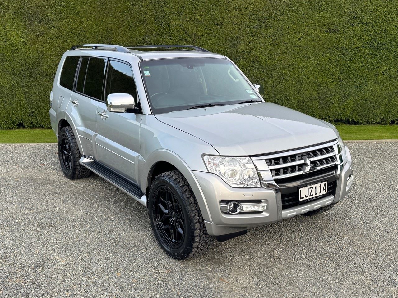 Vehicle image 3