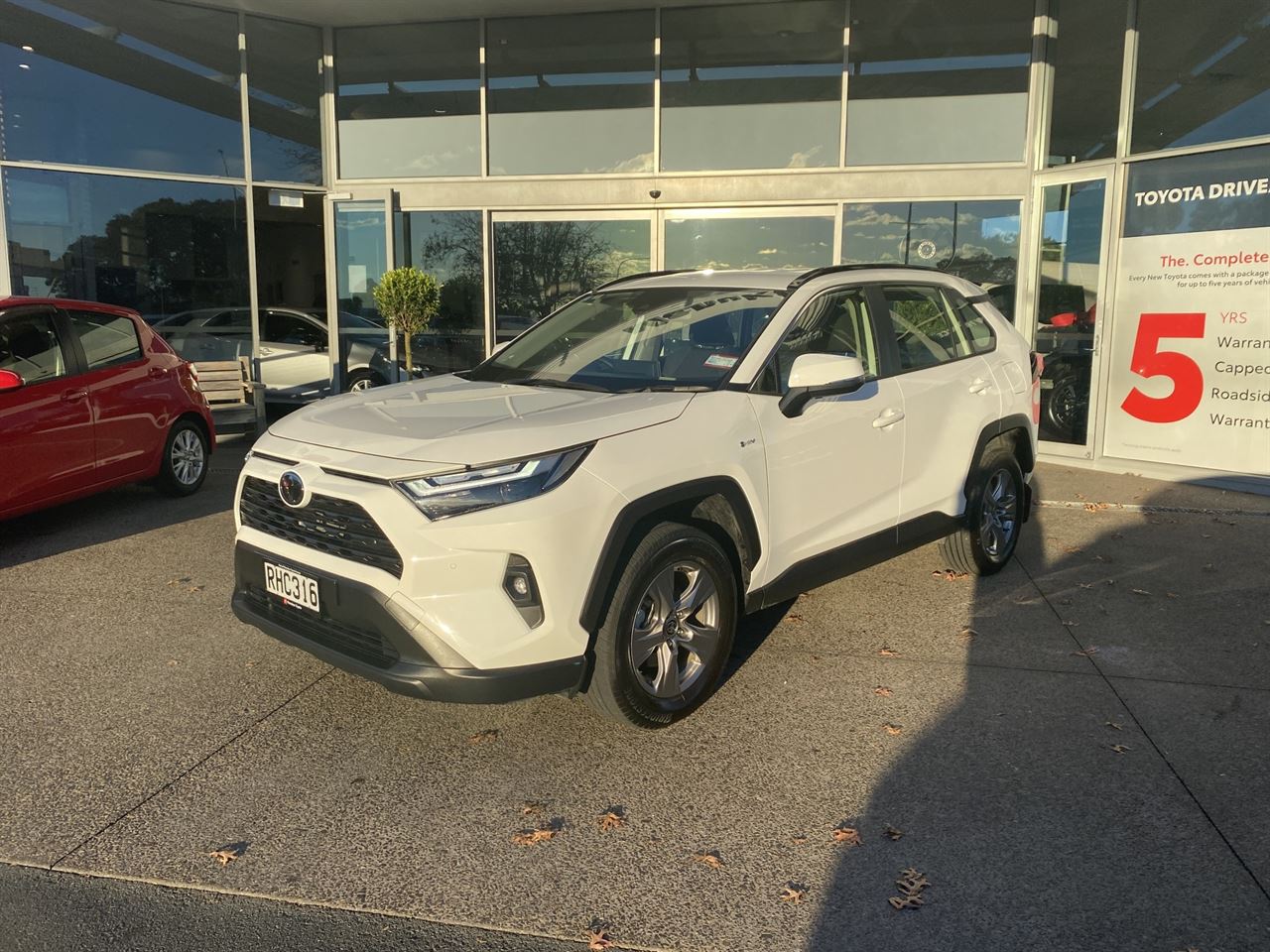 Vehicle image 5