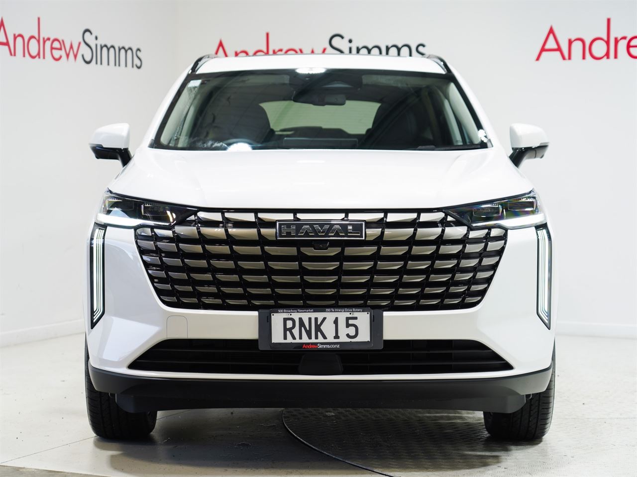 Vehicle image 4