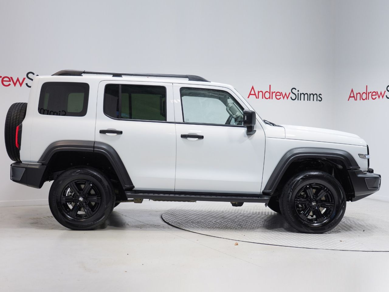 Vehicle image 3