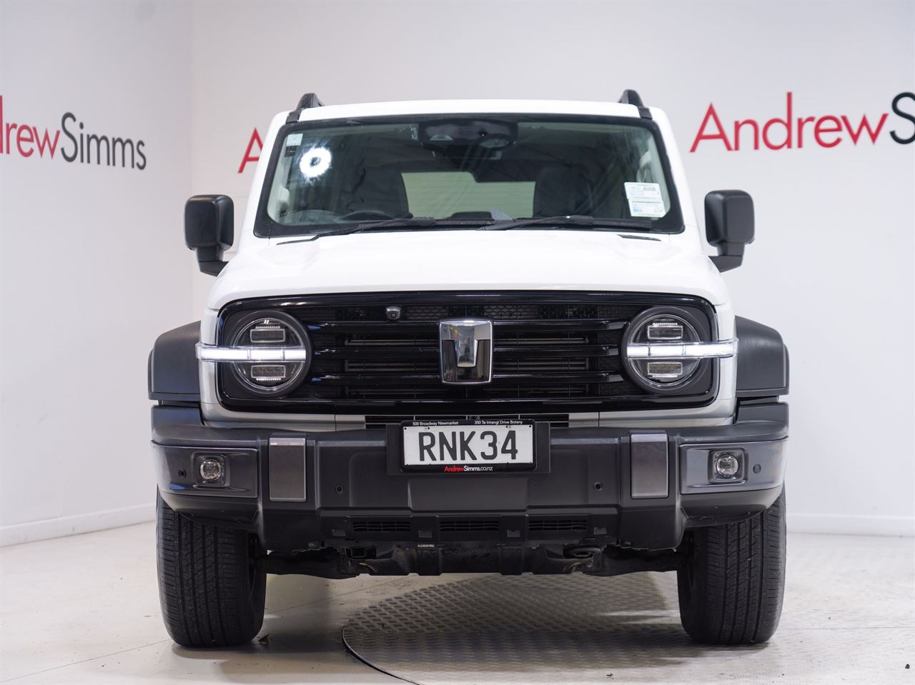 Vehicle image 4