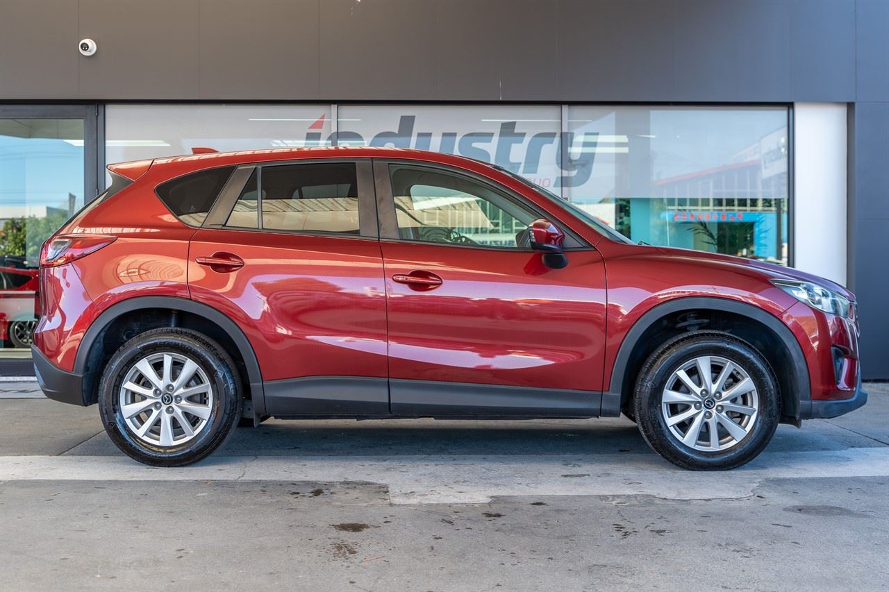 Vehicle image 5