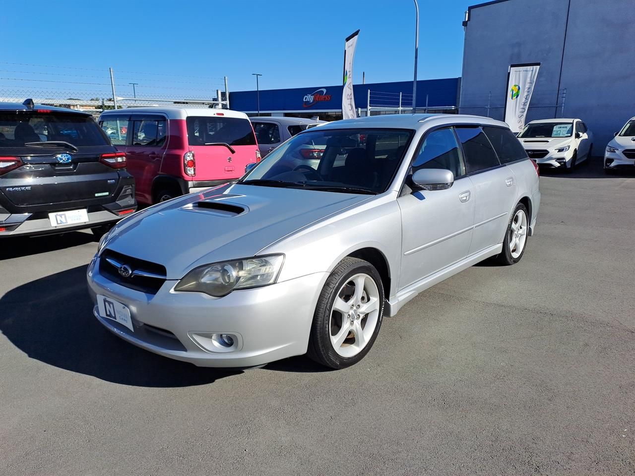 Vehicle image 3