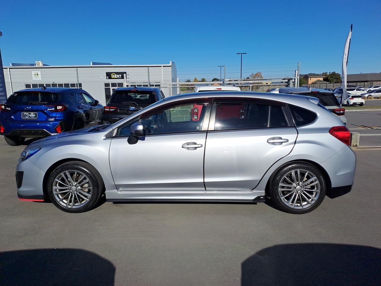 Vehicle image 4