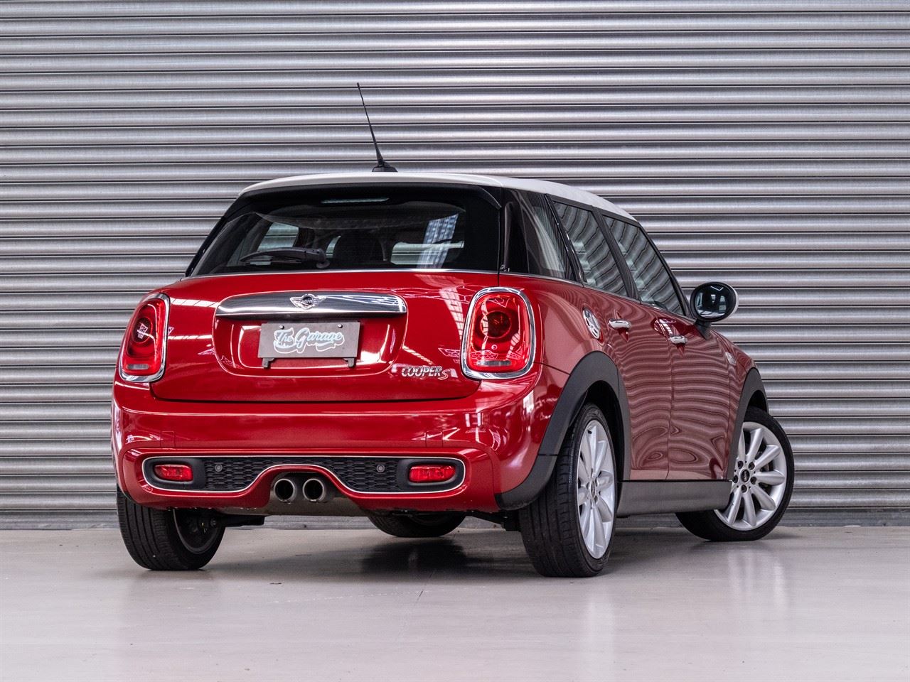 Vehicle image 3