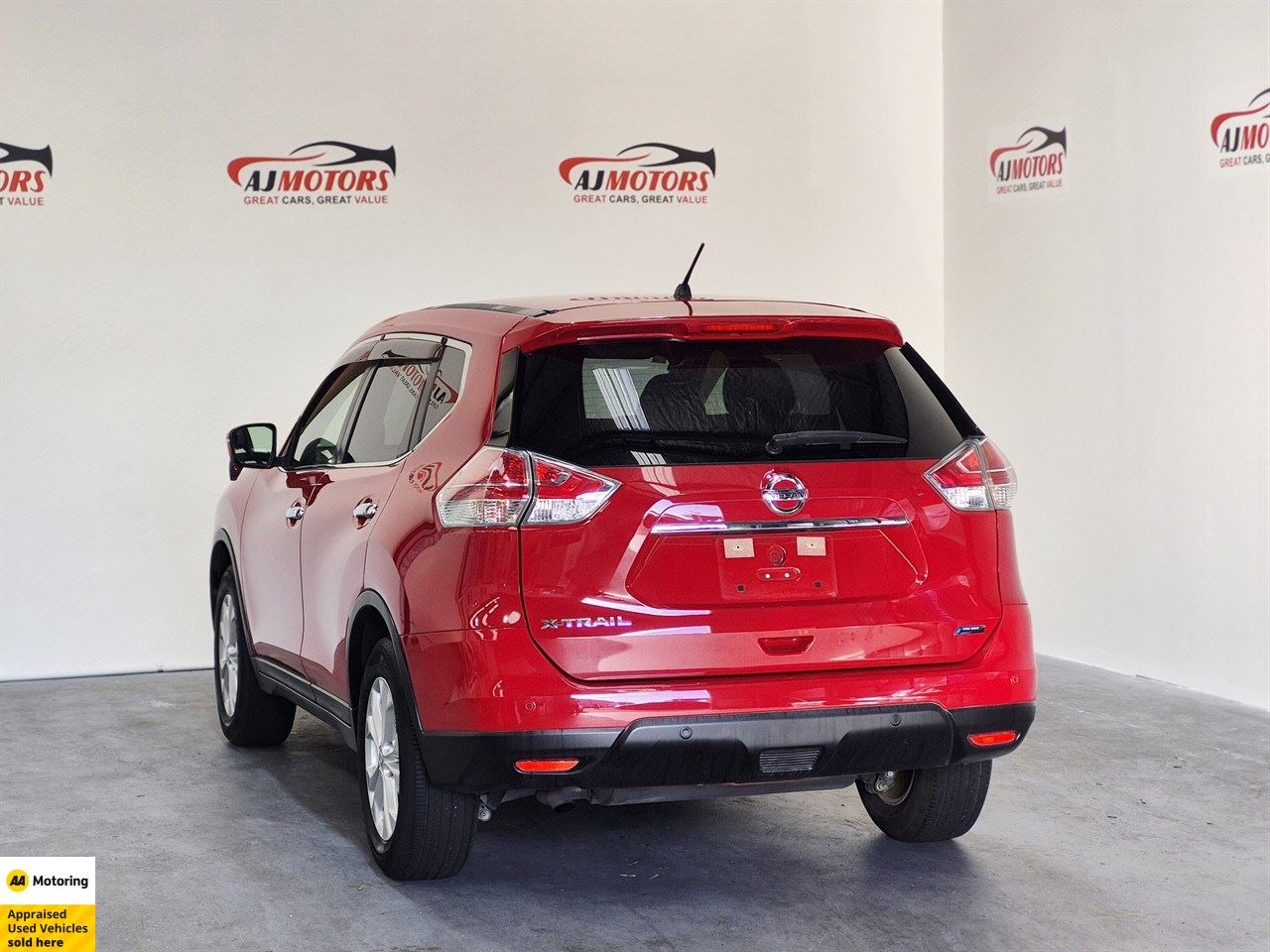Vehicle image 5
