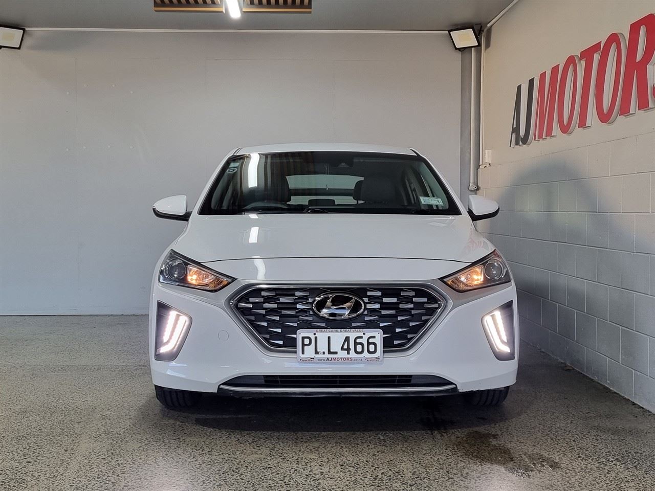Vehicle image 2