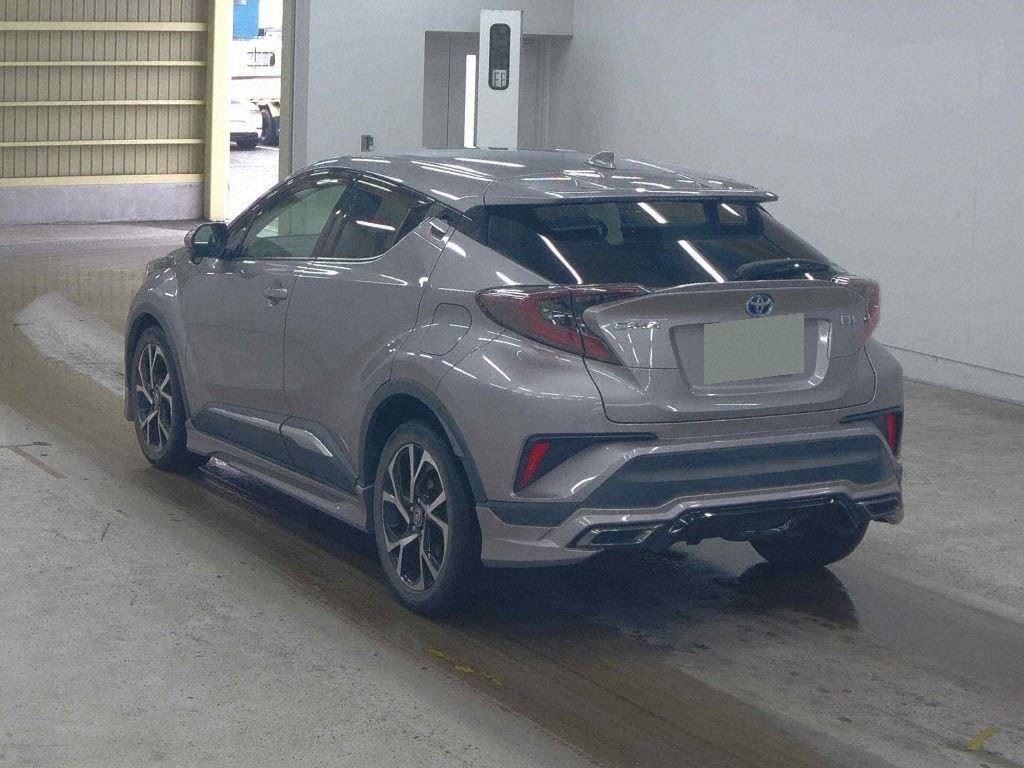Vehicle image 4