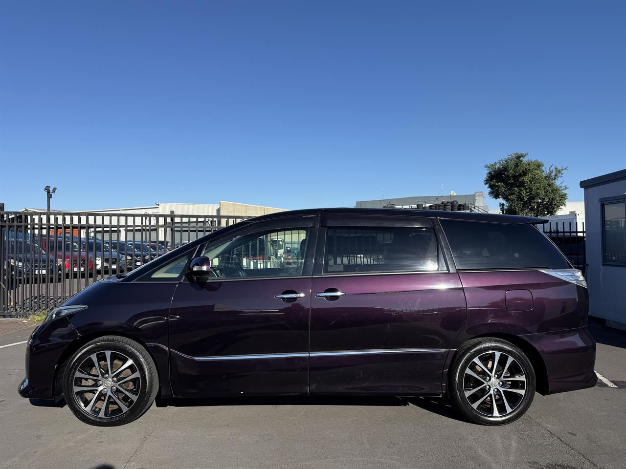 Vehicle image 3