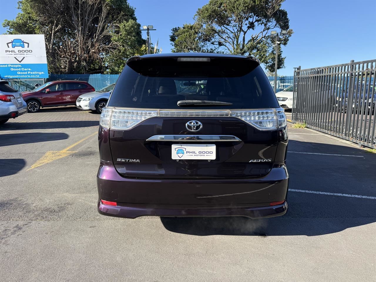 Vehicle image 5